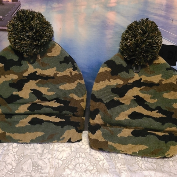 NBA WINTER HATS - Picture 6 of 10